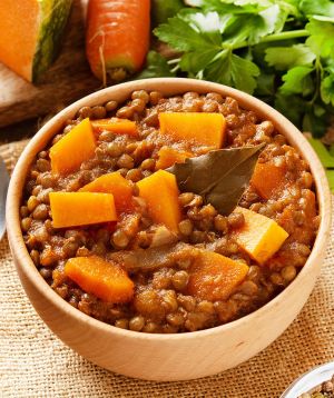 Rezepte Linsen-Eintopf mit Kuerbis und Karotten